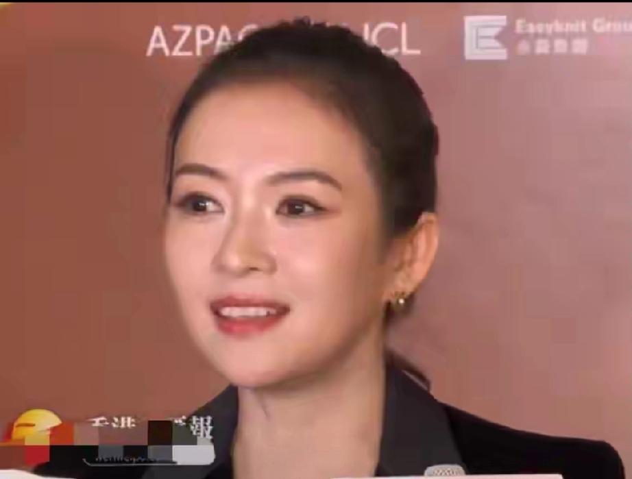 章子怡香港再夺大奖！颜值回春状态封神，有望三封金像奖
 
    章子怡亮相香港