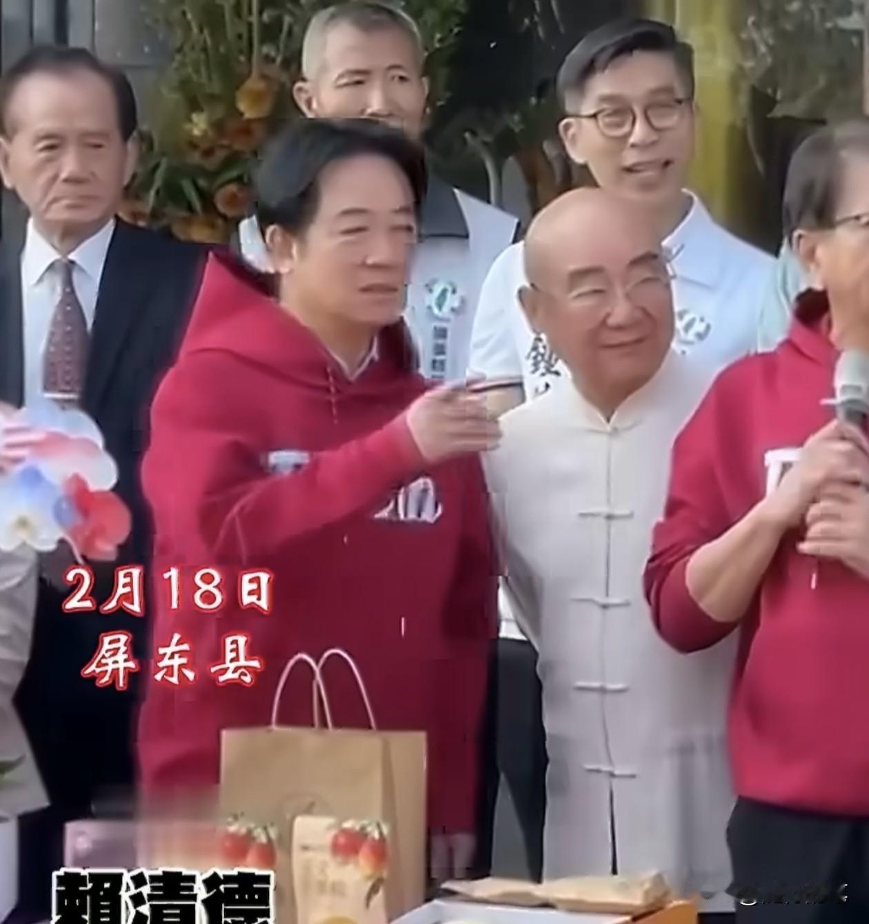 赖清德新年期间活动挺多，戏也挺多的。

今天一大早又来到屏东南州乡精明宝宫拜庙祈