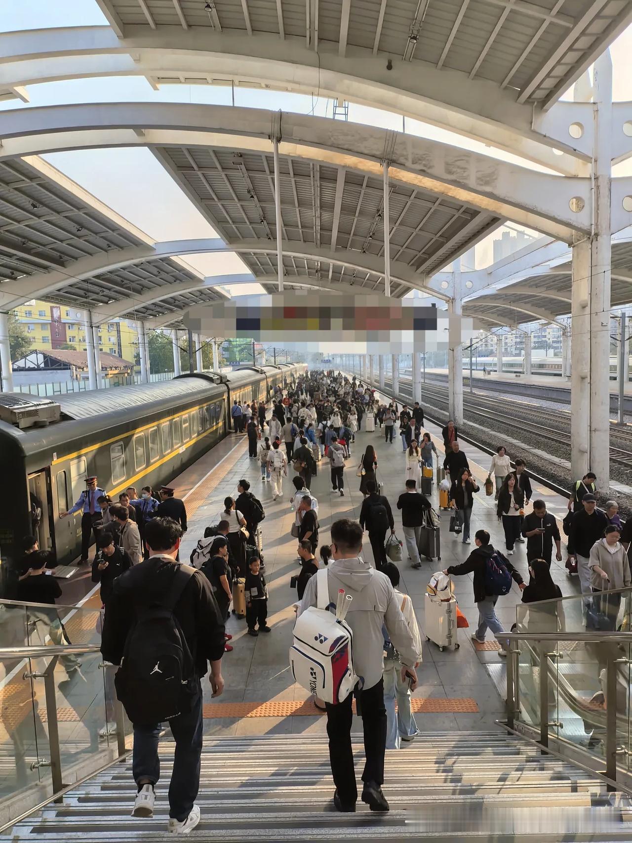 又一次开始
旅途 晒一张旅途风景照 在人生旅途中你悟出过什么道理?