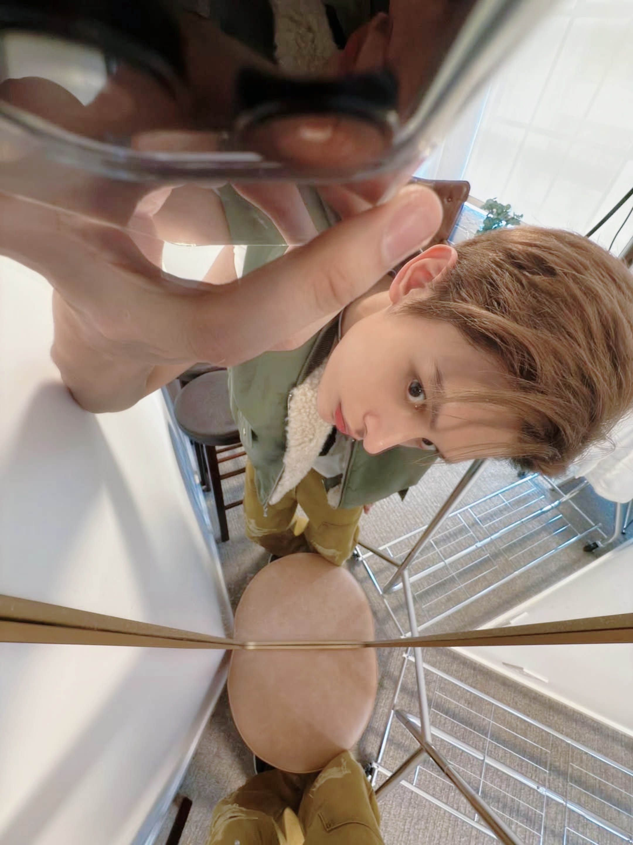 赵雨凡JAMES 🦅赵雨凡亚混神颜 历数照耀在世上的所有阳光，其中最甜美的阳光