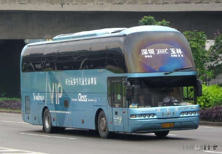 广东深圳市曾经的省际长途线路（四），不知还有多少在运行？
深圳—梧州
深圳—玉林