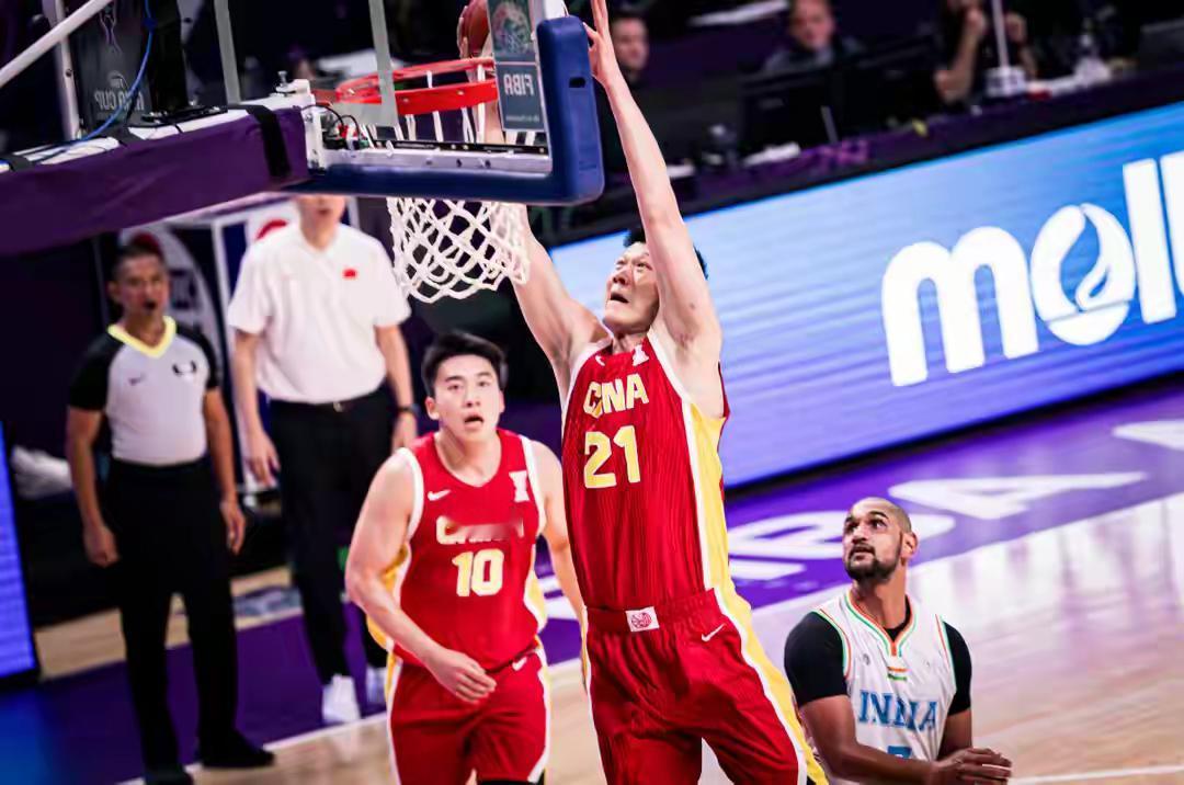 8月7日男篮亚洲杯小组赛，中国男篮100 - 69大胜印度，迎来两连胜。上一场中