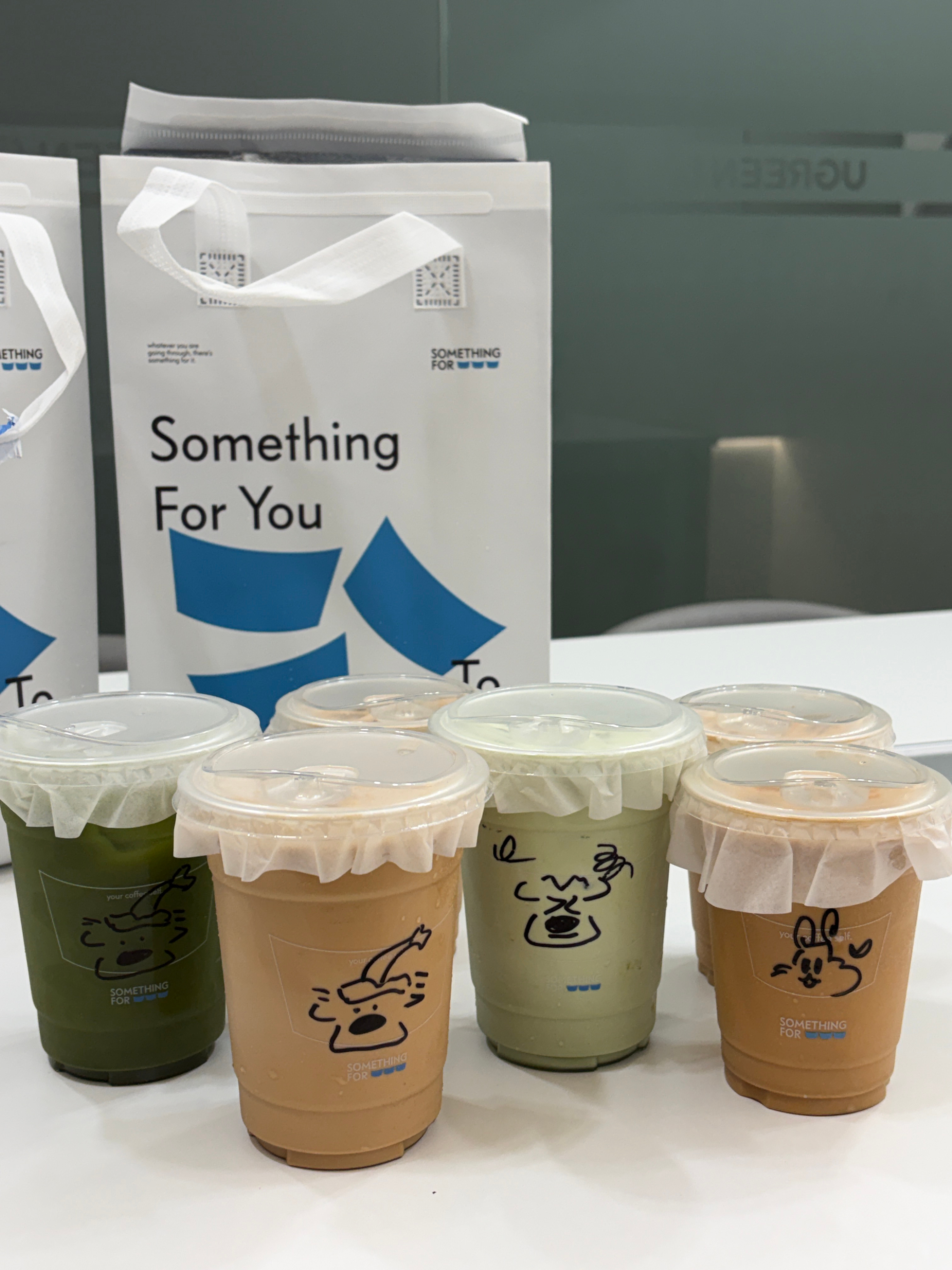 深圳打工人续命咖啡｜Something For 颜值口感双在线谁懂啊！办公室下午