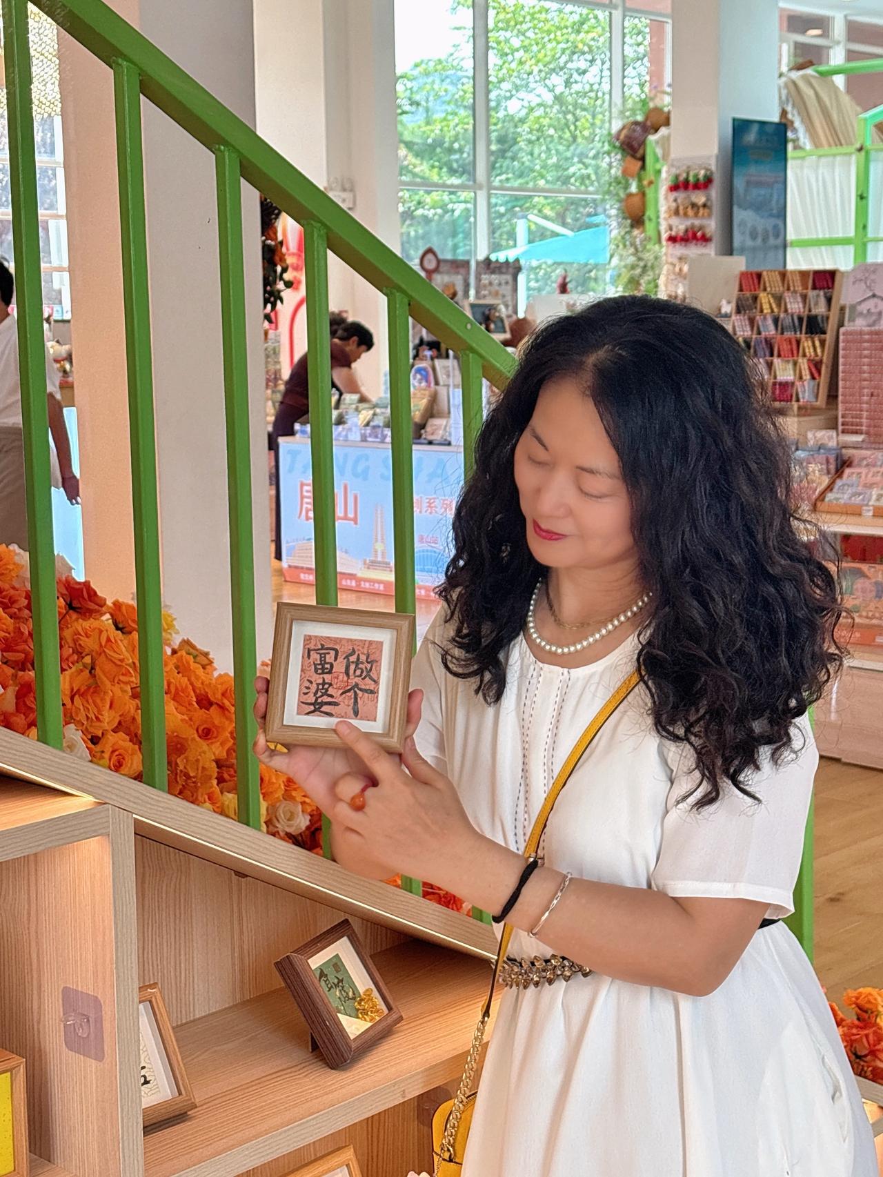 记住一点就行了，挣钱的路子别人不会告诉你，但凡有人告诉你干啥能挣钱那肯定是在惦记