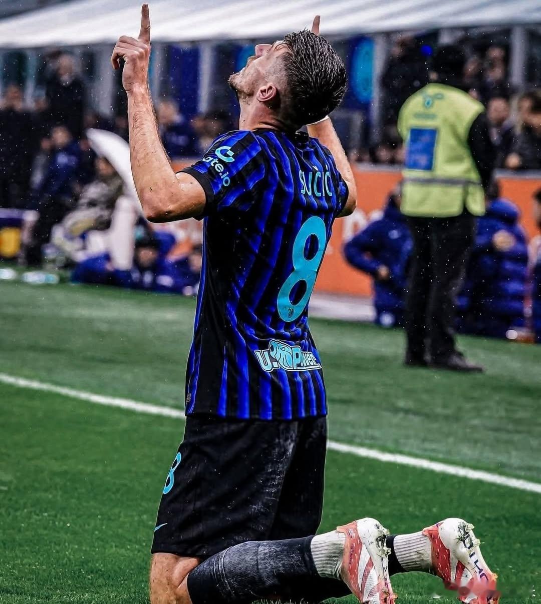 苏西奇累积黄牌缺席国际米兰对阵卡利亚里的比赛！🛑国际米兰意甲欧冠