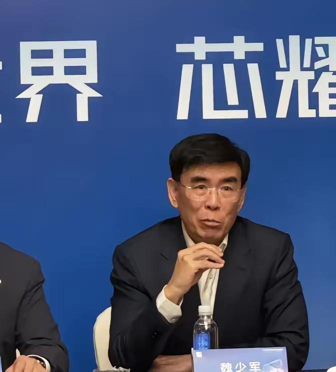 阿斯麦、台积电、英伟达，该睡不着了。7月13日，上海，一家成立不到三年的公司用1