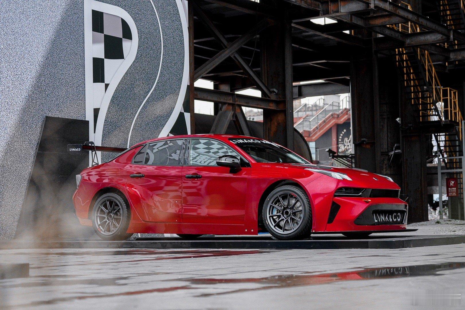 第一台符合FIA规定中国研发制造的赛车—领克03+TCR赛车，2026年开始征战