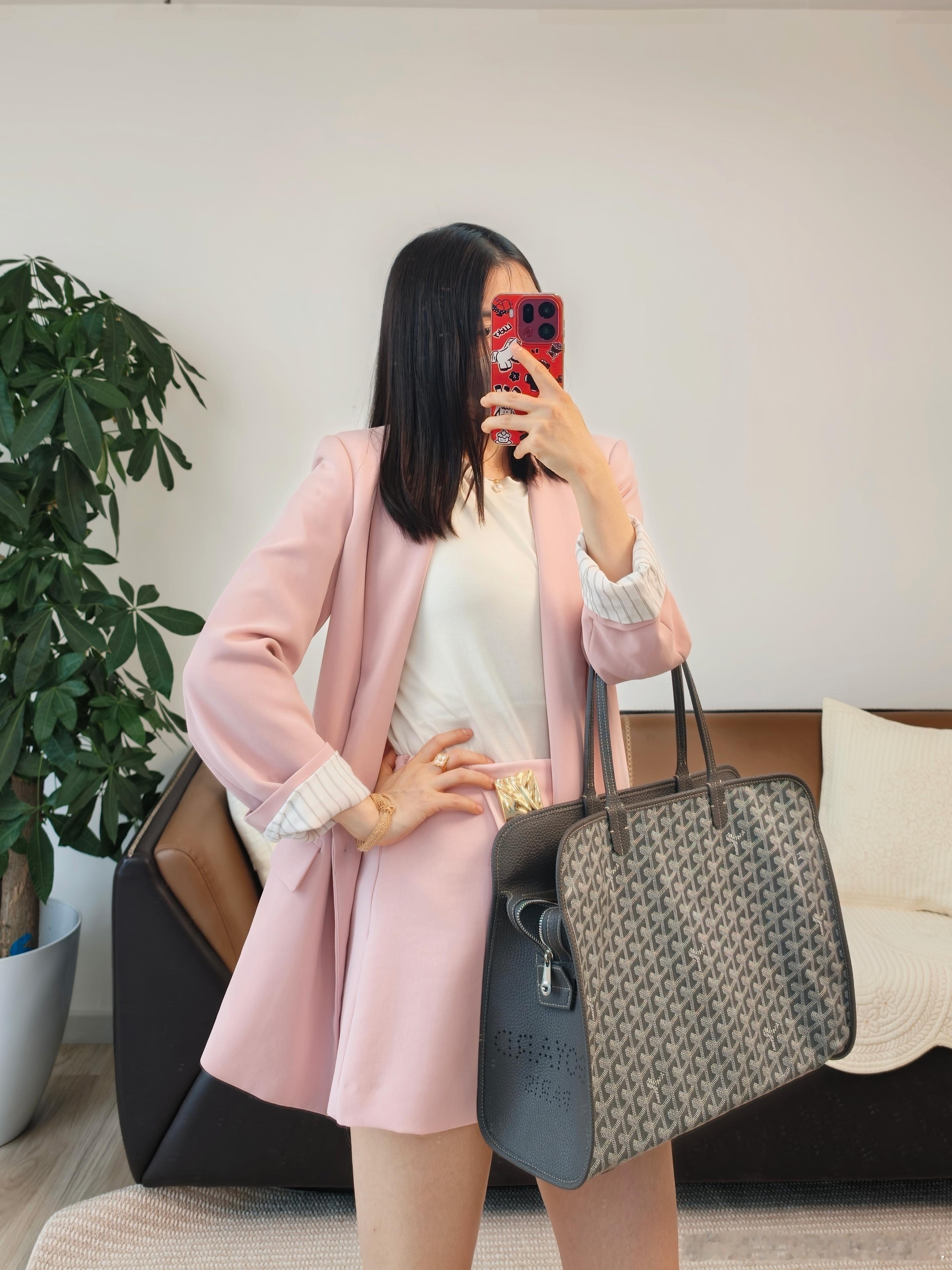 OOTD Day 2274早安～起床，去公司运动去啦！ootd今天穿什么