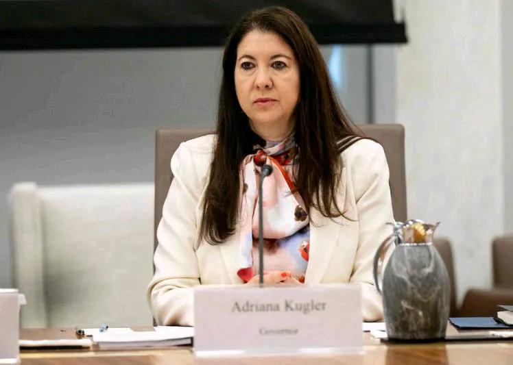 美国联邦储备局理事库格勒提前辞职，给正在施压美联储降息的美国总统特朗普提供机会，