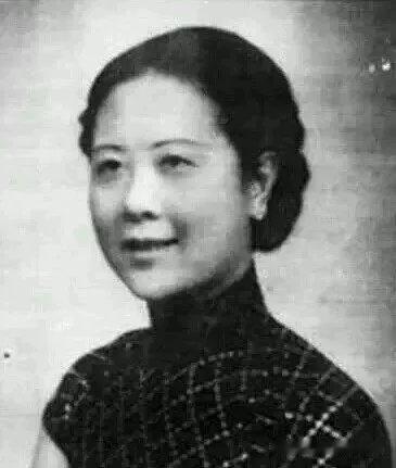 张学良临终揭密，真正的救命人不是宋美龄！


2001年，101岁的张学良在临终