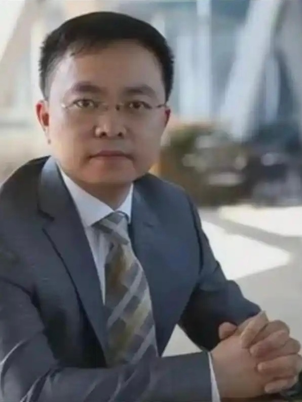 蔡磊感谢刘强东千万资助  蔡磊和刘强东的故事真是让人感动又敬佩，面对渐冻症这样的