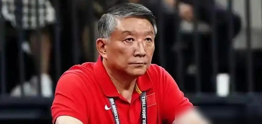 别再等李梦了！名嘴苏群一句话，给所有球迷浇了盆冷水，世界杯这块最硬的骨头，真的没