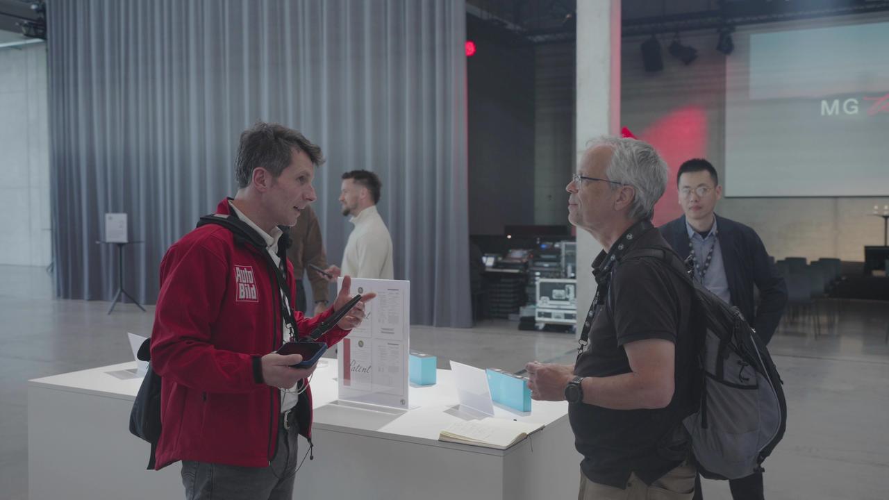 上汽MG半固态电池太牛了！全球首个量产，欧洲卖断货
上汽MG这次真的火遍欧洲了！