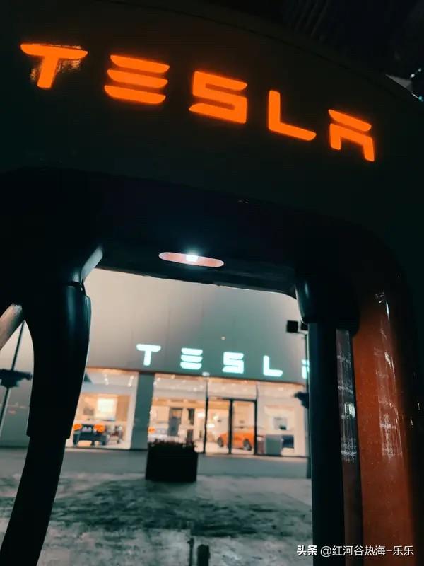 过度自律。能躺平的人都是幸福的，关键是很多人都躺不平。
大家就看看那些大佬平时是