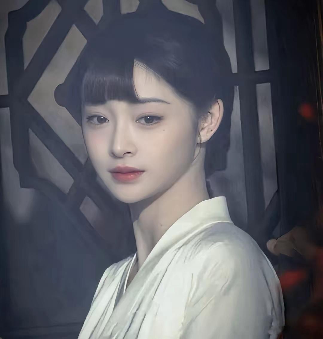 《玉簟秋》里，最看不懂的就是虞昶轩对兰卿的感情，两人既不是情侣，也不是红颜知己，