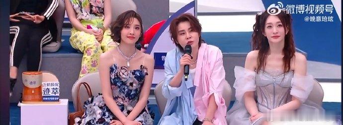 王濛回应心愿便利贴爆火乘风2026王濛真的把豁达刻在骨子里了！面对舞台争议不纠结