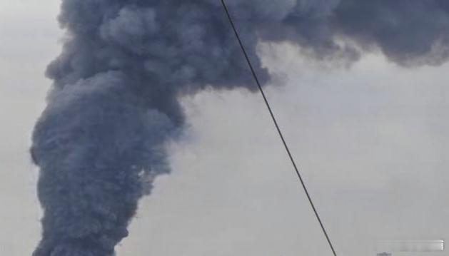 【乌无人机袭击了俄一家生产“沙赫德”天线的工厂】网页链接2月18日清晨，俄罗斯切