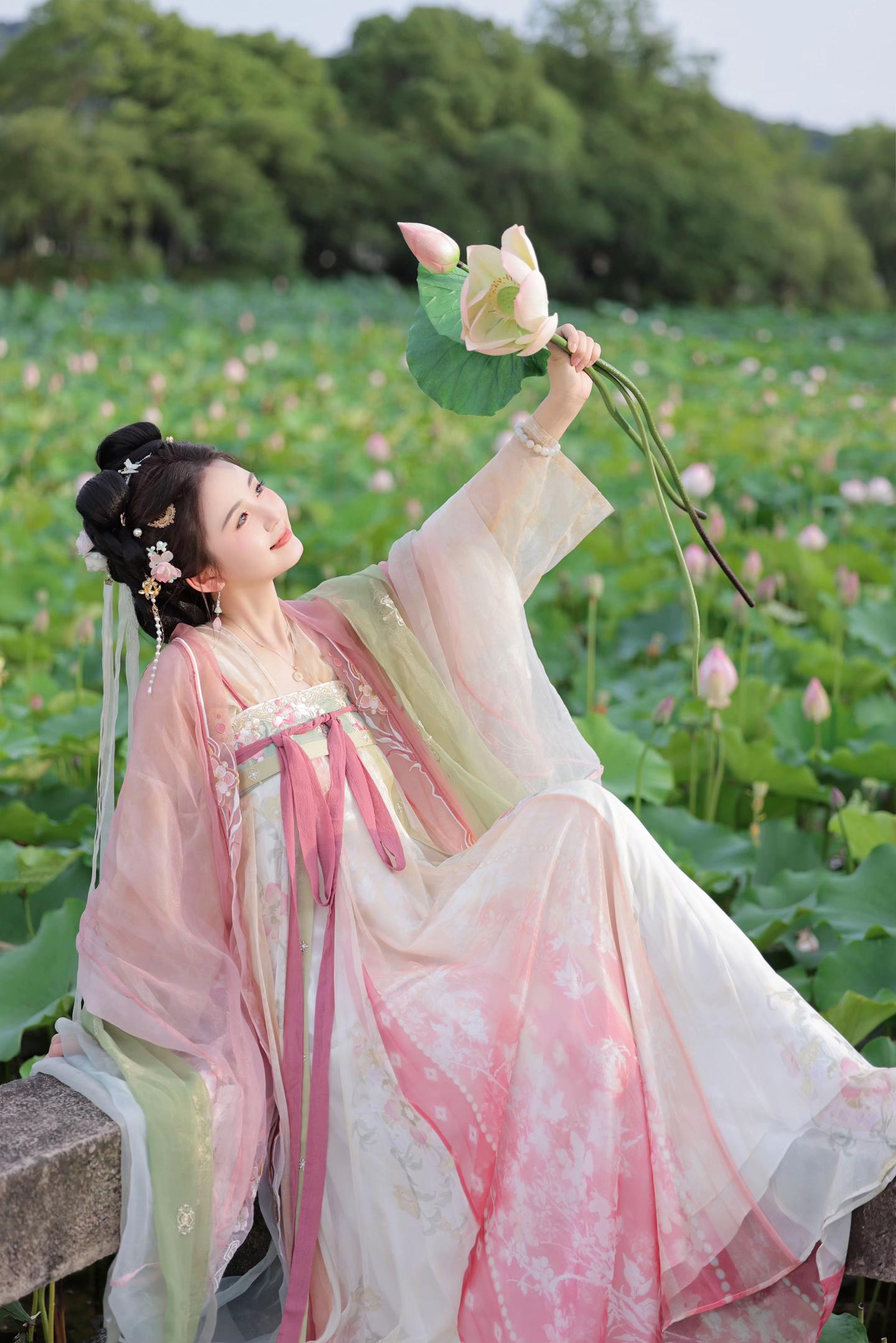 小荷才露尖尖角～是哪个小天才想出来的春樱搭佩玉春