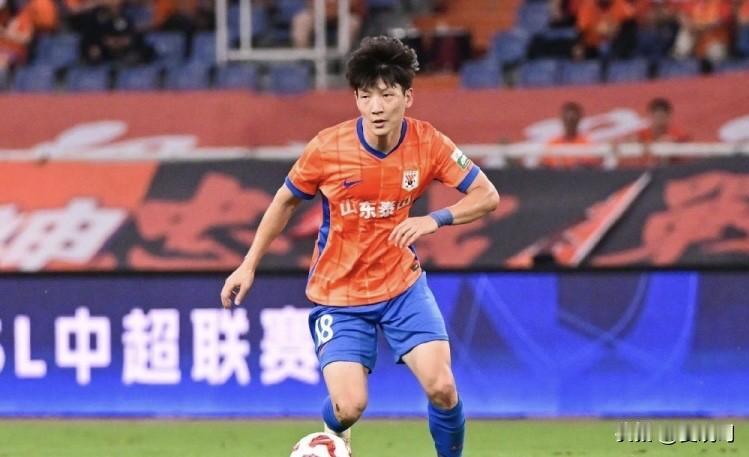 山东泰山足球俱乐部球员卢永涛租借至河南俱乐部酒祖杜康，租借期至2025年12月3