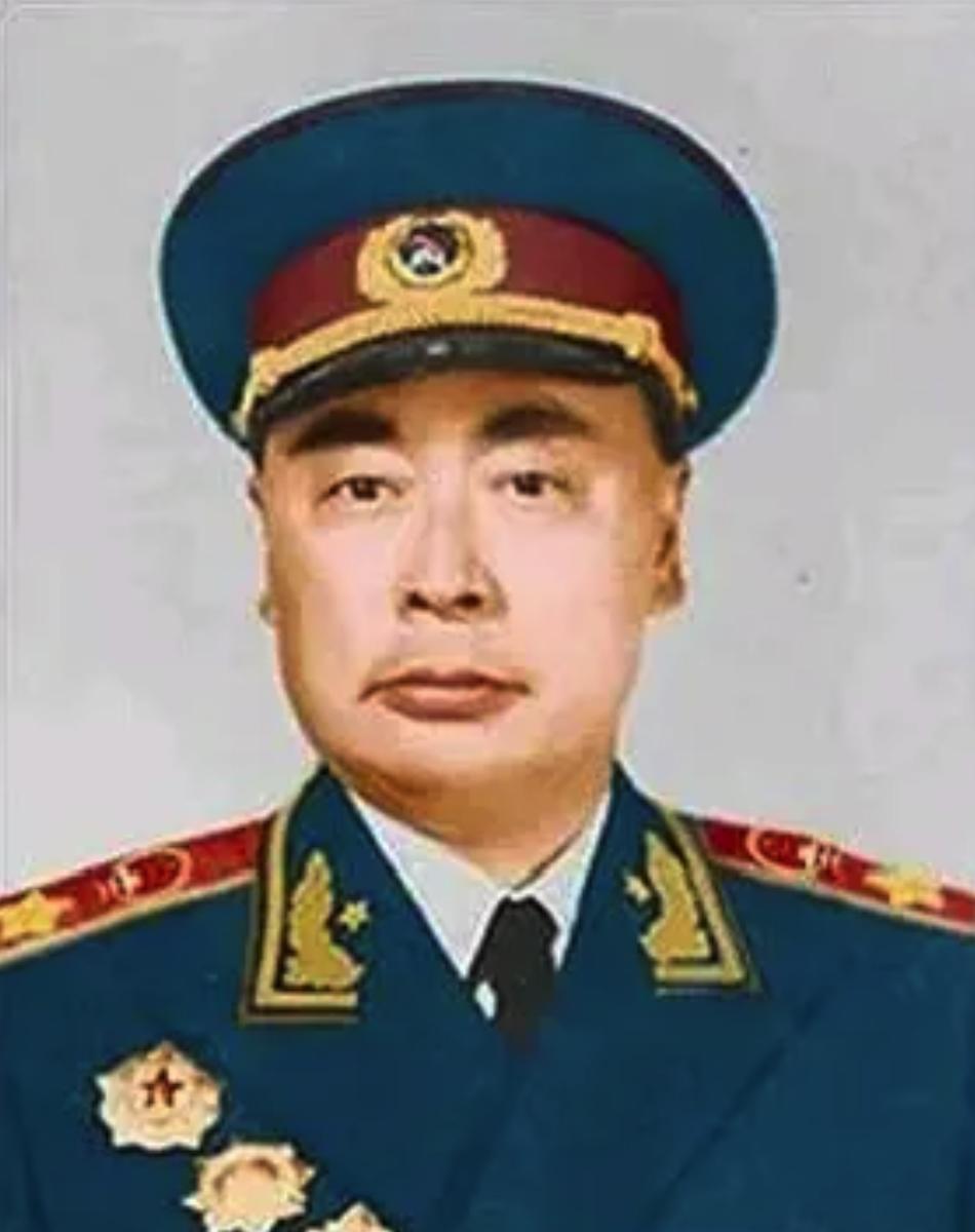1936年，陈毅被骗下山。口渴讨水，少妇一句话救他命！联络员叛变设局，他浑然不知