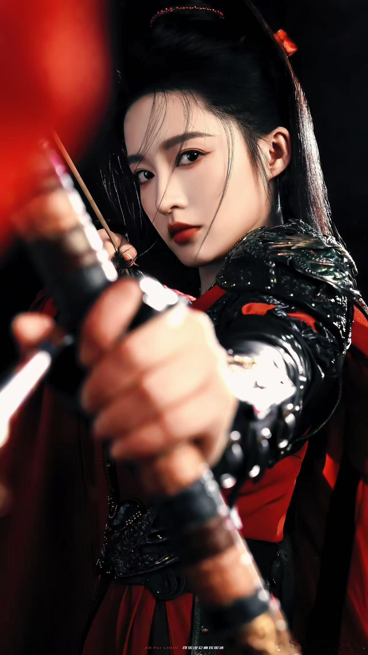 李沁两月双翻红李沁两部剧翻红 很不错 