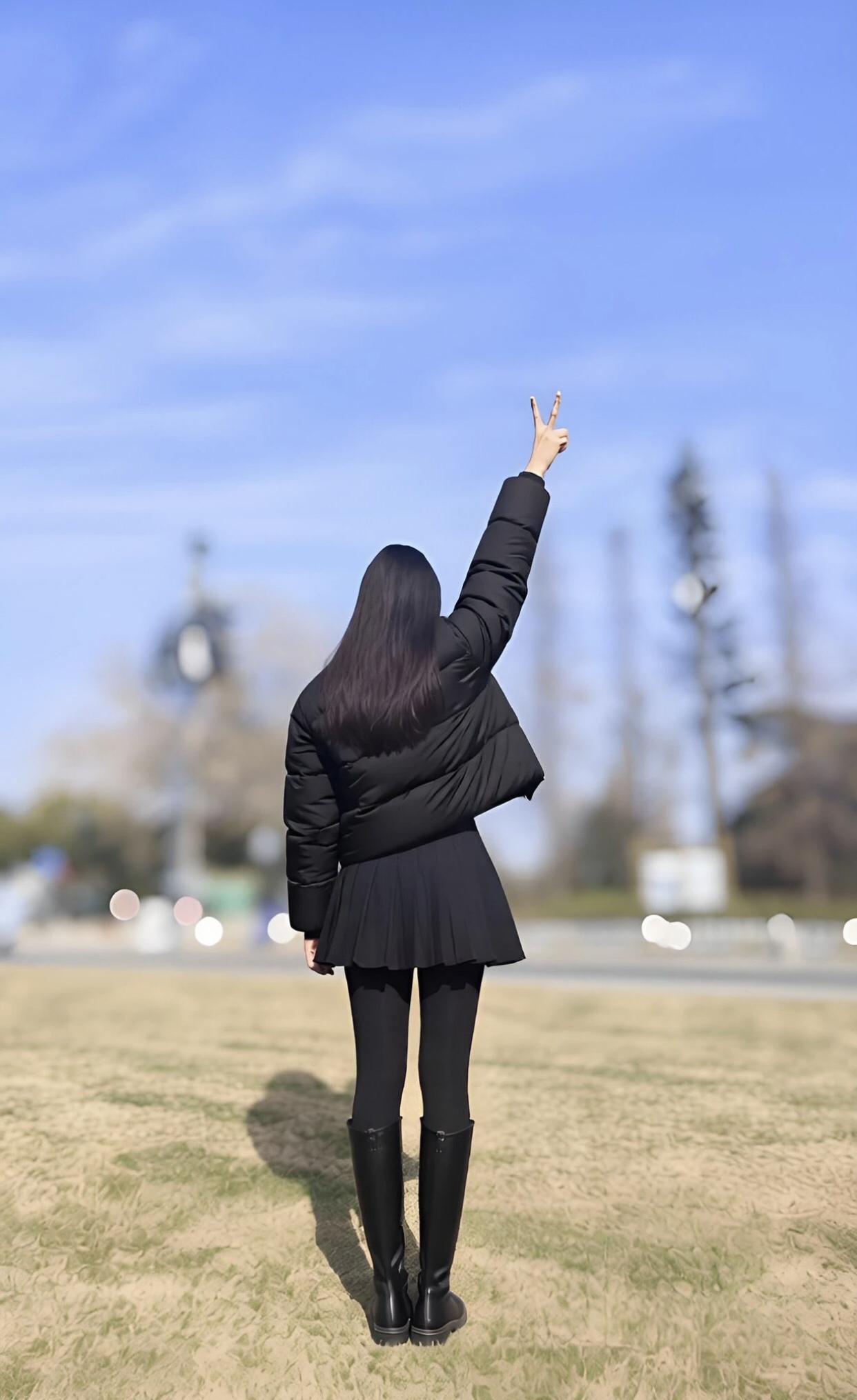 我的今日状态：😭伤心难过
我这里的天气：☁️阴天