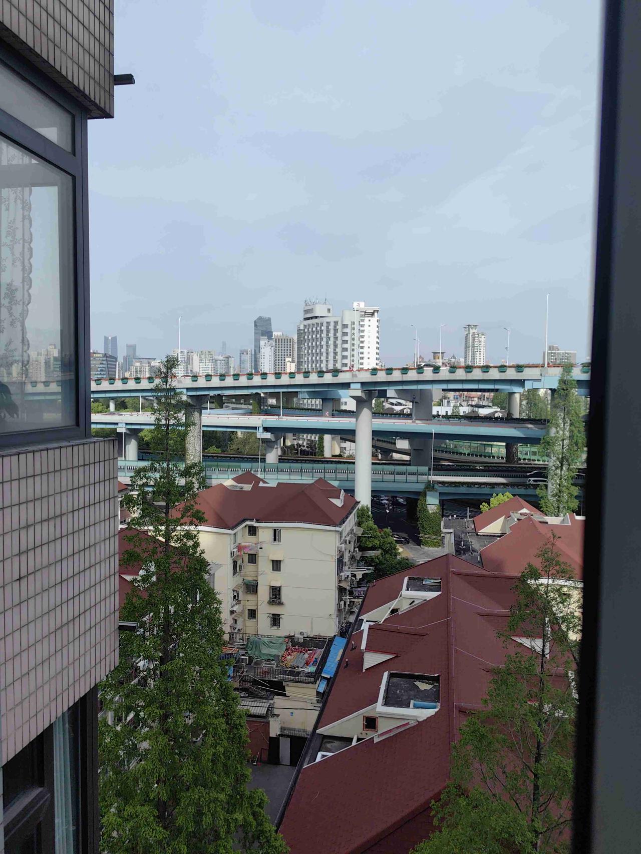 我的今日状态：💪🏻充满干劲
我这里的天气：🌈雨过天晴