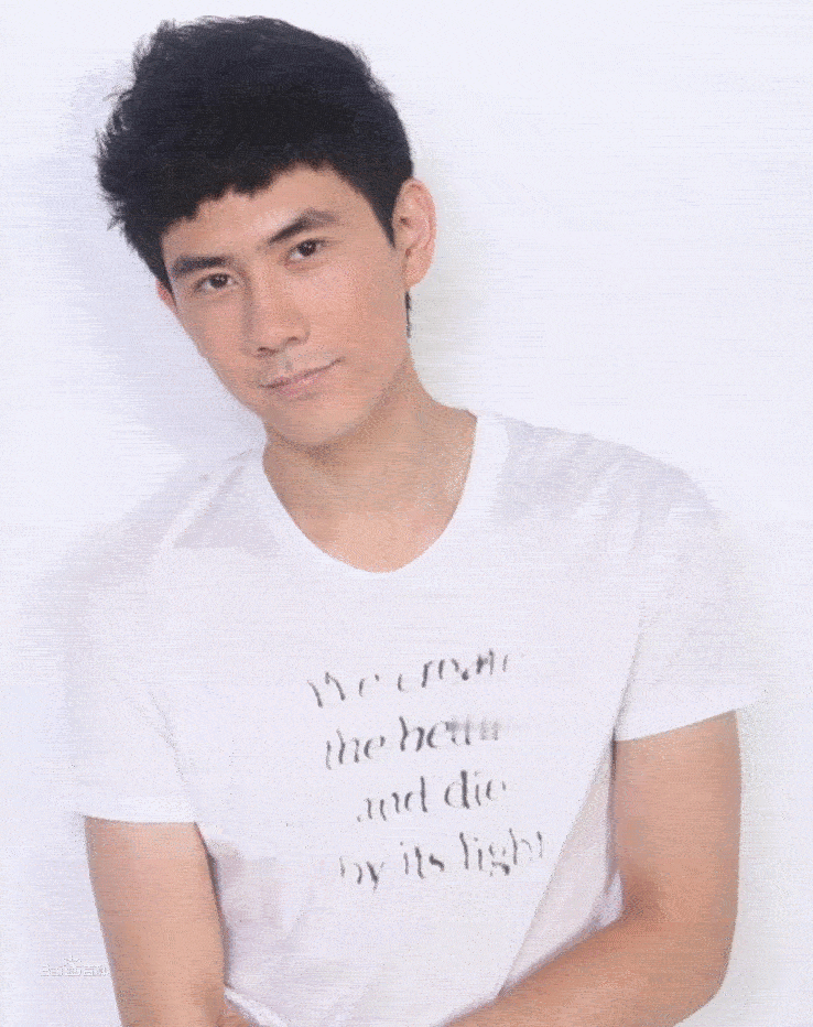 蔡宜达——子不类父的“叛逆者”。蔡振华之子蔡宜达扮演的李牧云让多少人爱恨交织，他