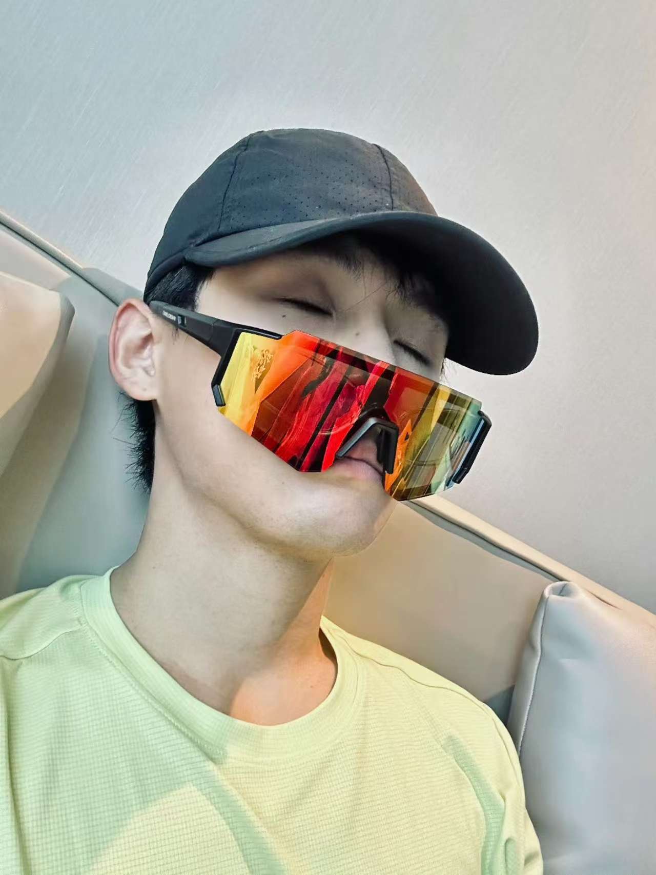 姚琛首次越野跑越野让姚琛yc变成了硬撑这是什么内娱高质量男性，荷尔蒙爆棚了。隔着
