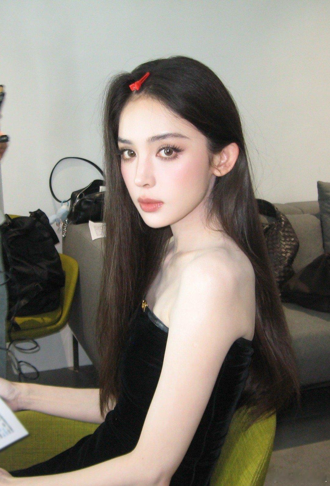 人怎么可以美成这样娜扎的脸真的太权威古力娜扎 ​​​