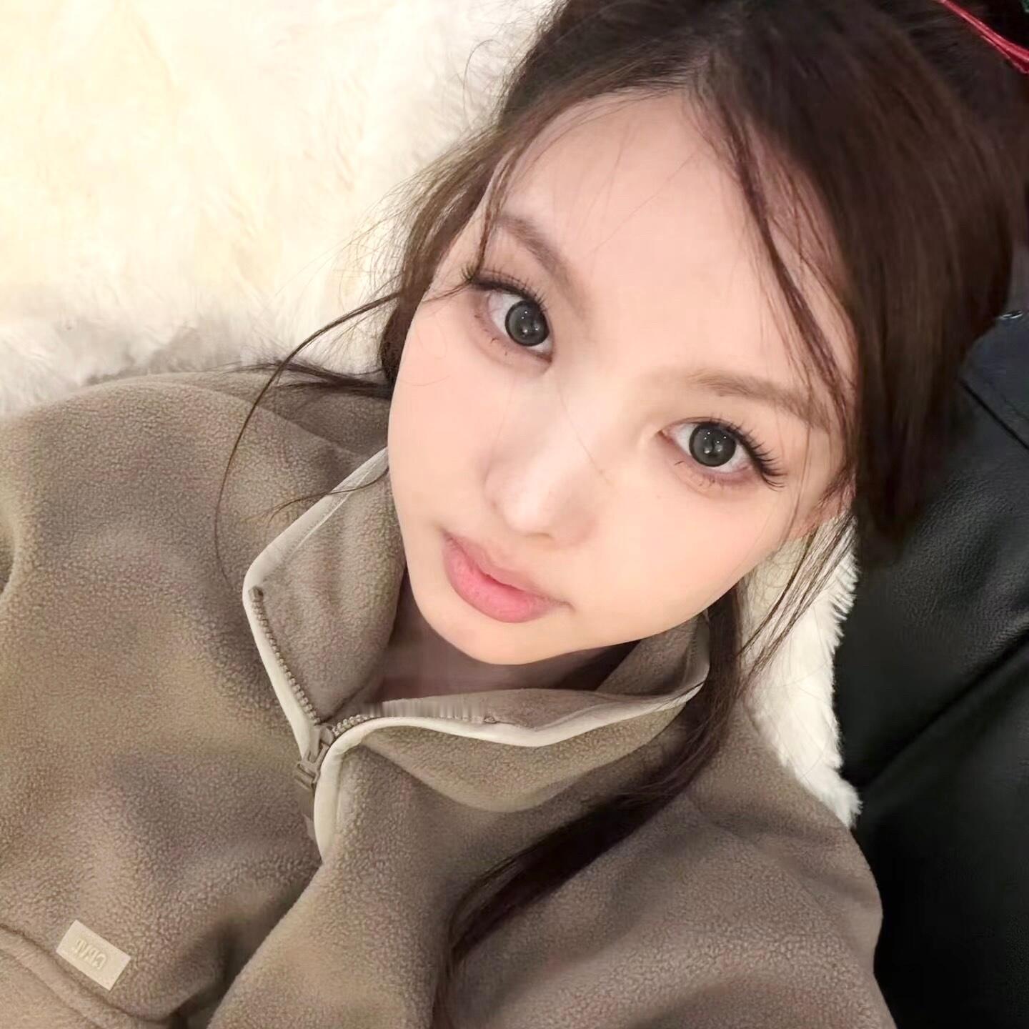 琳娜琏 