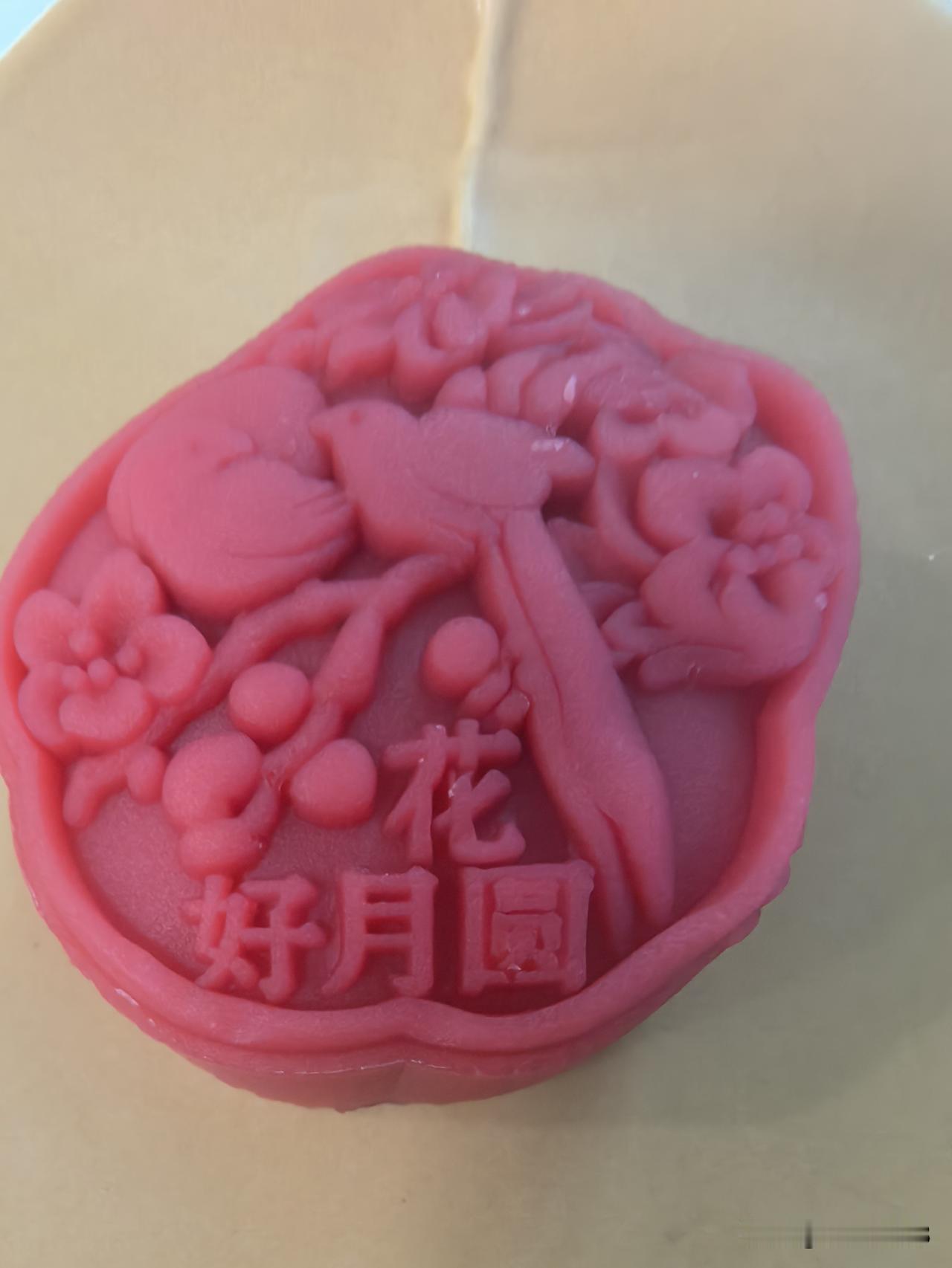 以前经济好的时候，大家谈论和追求的都是如何享受。

在装修时更是不怕花钱。注重灯