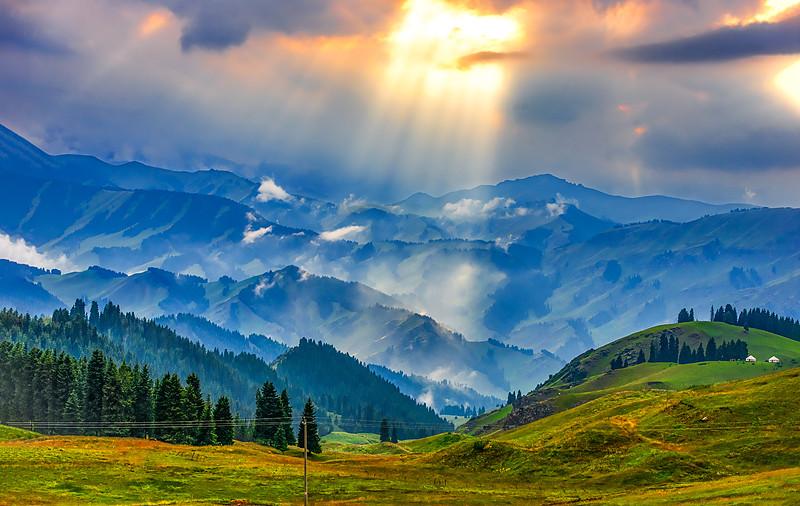 这个老师火了！美伊开战！高中班主任给学生上了一节特殊班会，网友听完怒赞！
 
当