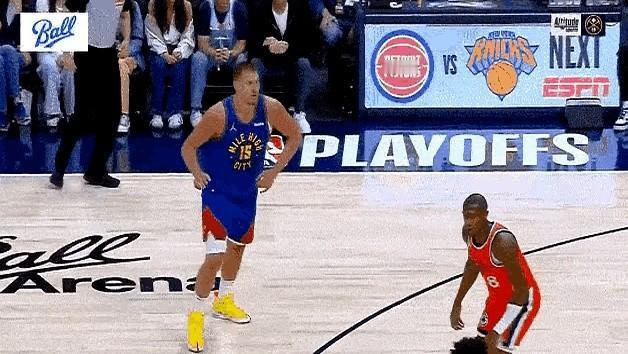 2米11的约基奇，被1米91的后卫轻轻一碰就飞了？

2025年4月20日，掘金