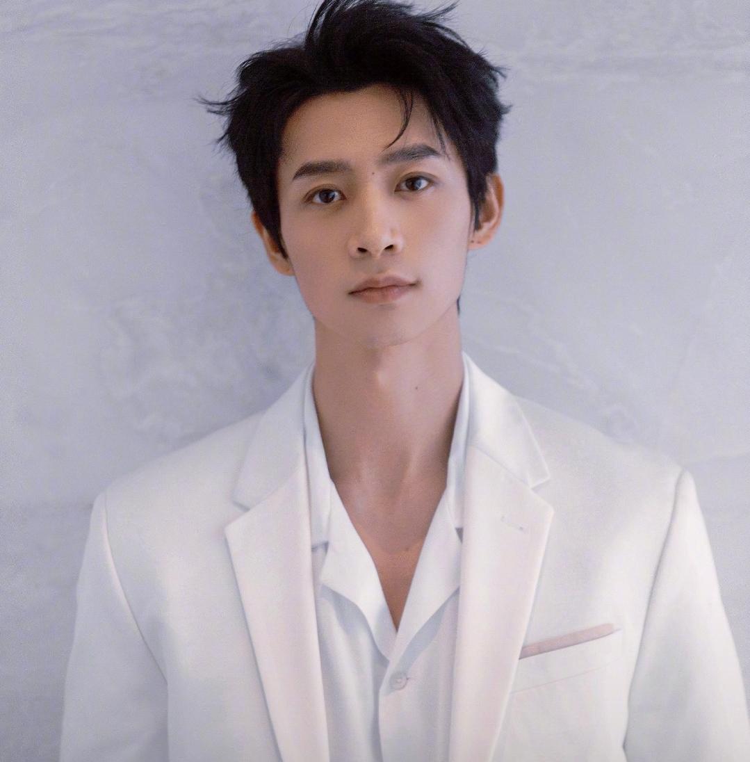 魏晨儿子居然这么大了！长跑14年结婚5年，这才是娱乐圈好男人
娱乐 明星