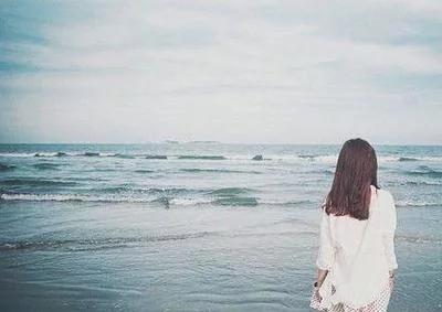 圈子决定高度

你和谁在一起，真的会影响你成为什么样的人。

和勤奋的人同行，你