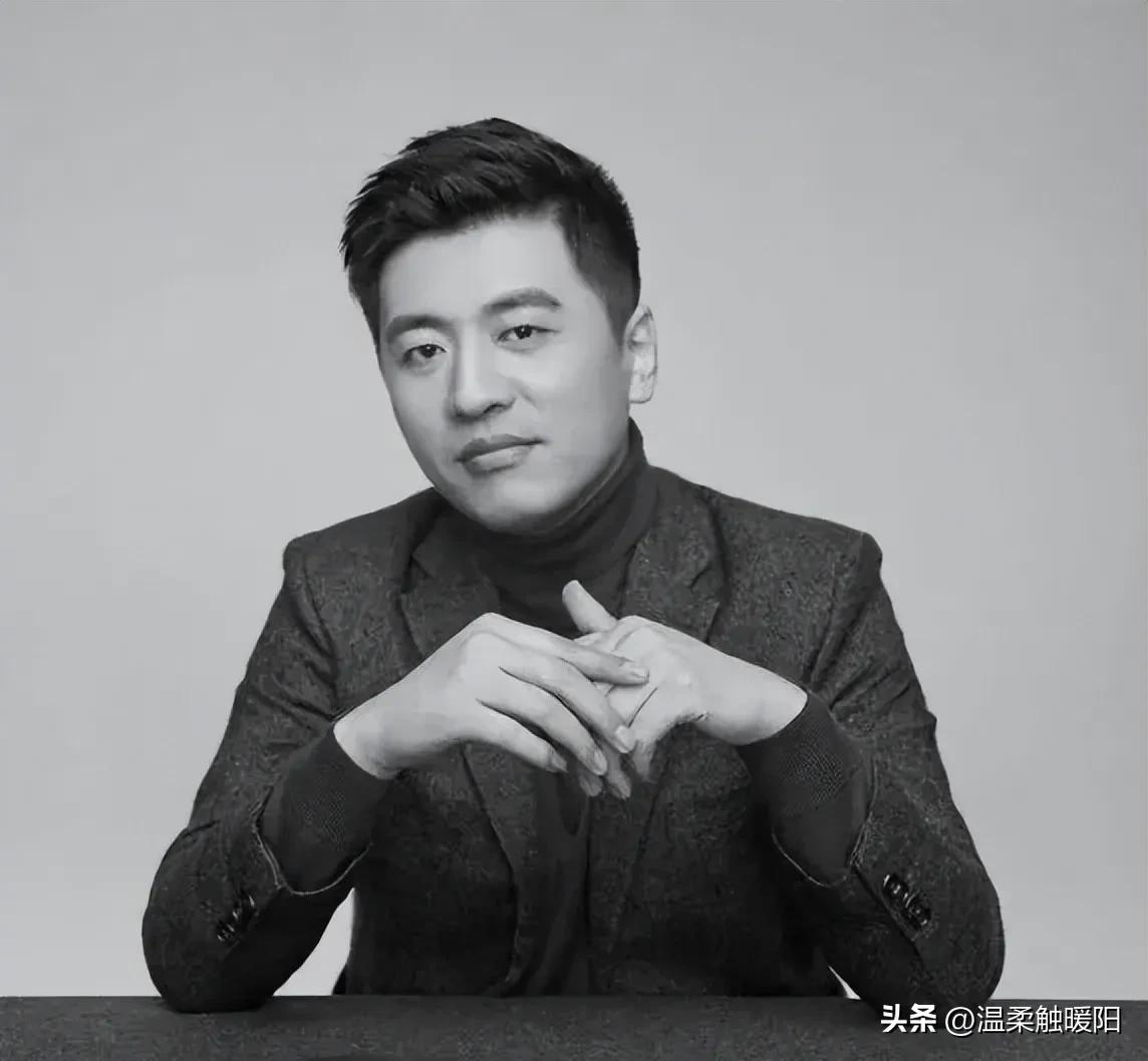 41岁张雪峰猝然离世！寒门出身的他，为何让千万普通人破防
 
 
大家都还在为生