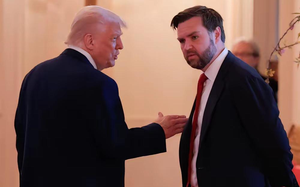 特朗普跟伊朗谈条件：别搞核弹，我让你发财！伊朗一句话怼得全场憋出内伤

兄弟们，