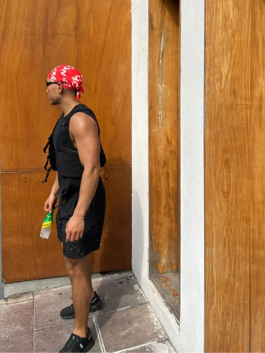 40度高温｜晒黑了50%的黑皮