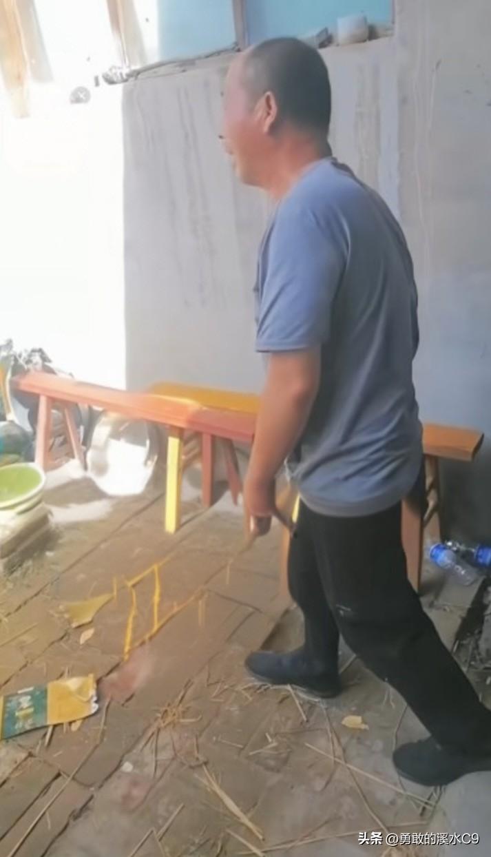 在农村，“夫不上妻坟”之说由来已久，这或许是老祖宗留下的传统规矩。但这位大叔顾不