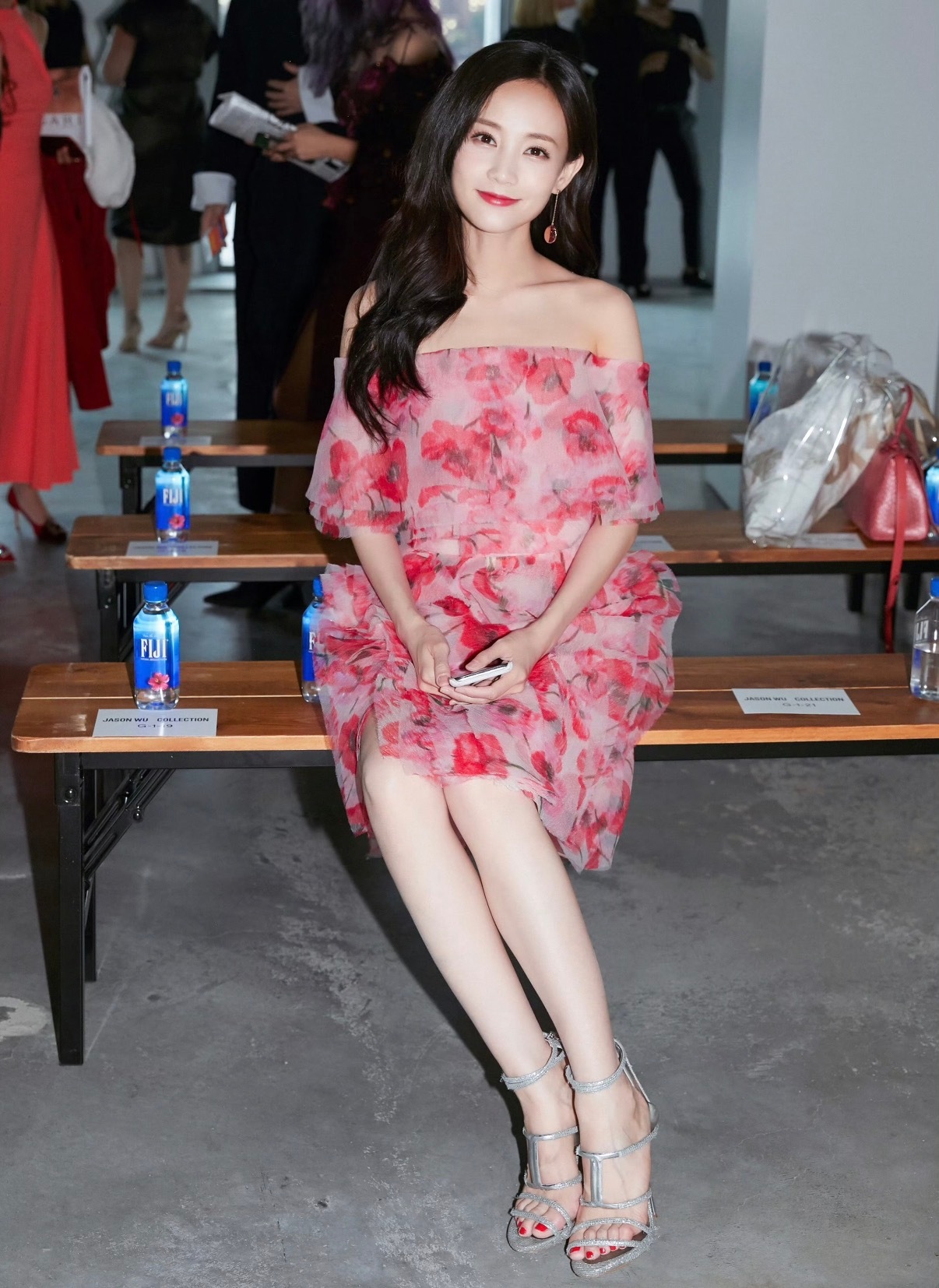 【人像摄影】演员李一桐。李一桐主动调整署名顺序李一桐响应剧集署名新规