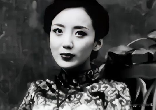 1922年，45岁的林桂生与黄金荣离婚后，带着5万大洋，直接住进了小弟杜月笙的洋