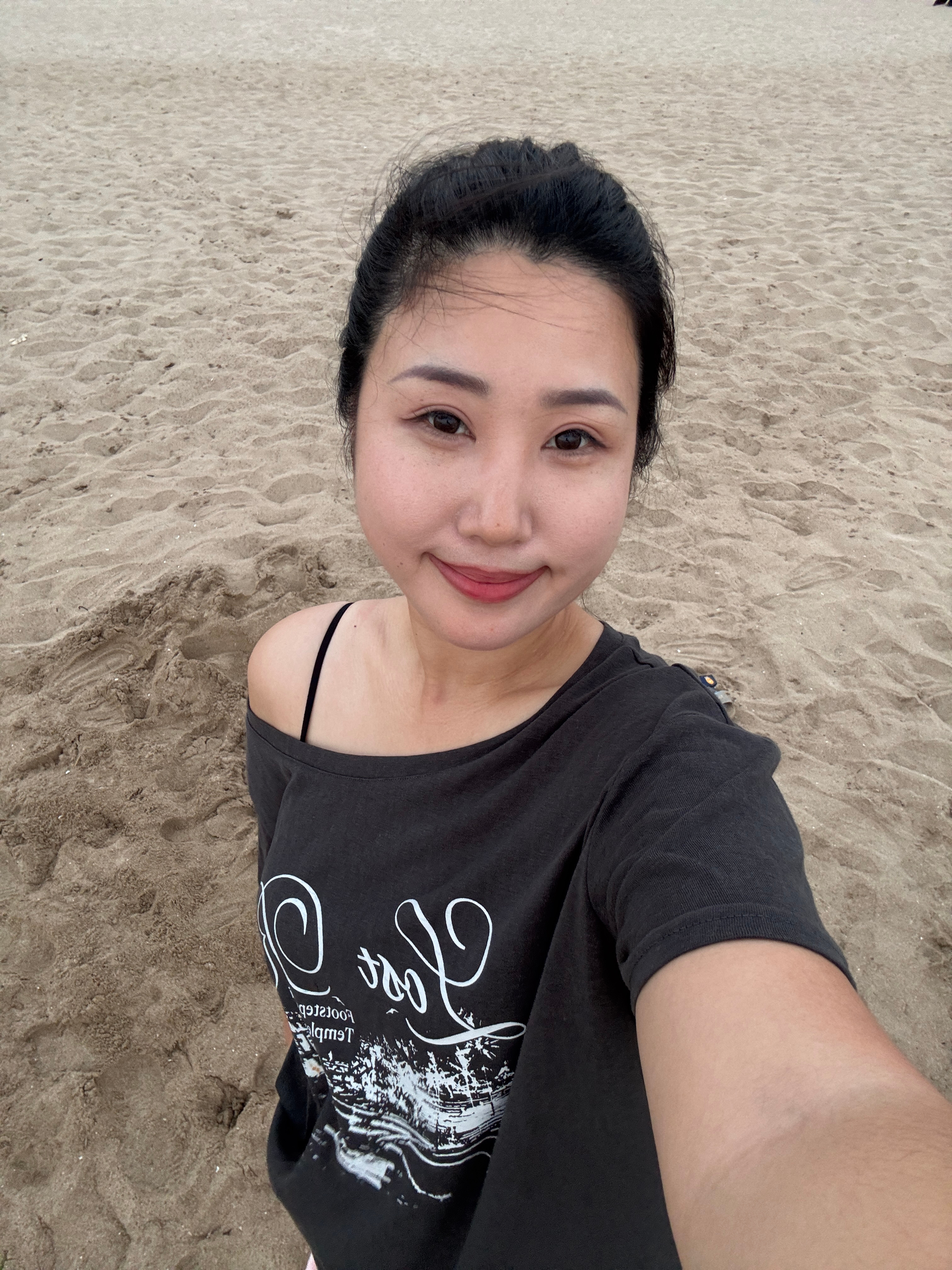 最后两张是多多给我俩拍的氛围感情侣头像 韩国·송정해수욕장 (Songjeong
