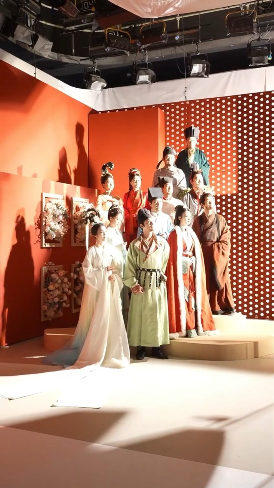 刘学义兰香如故 ❄️刘学义演的白居易 嘿嘿捡到会动的贺花神海报一秒钟版本～