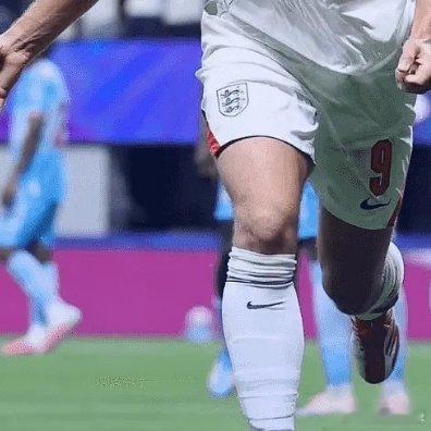 凯恩梅开二度07月02日讯 2026美加墨世界杯1/16决赛，英格兰2-1战胜民
