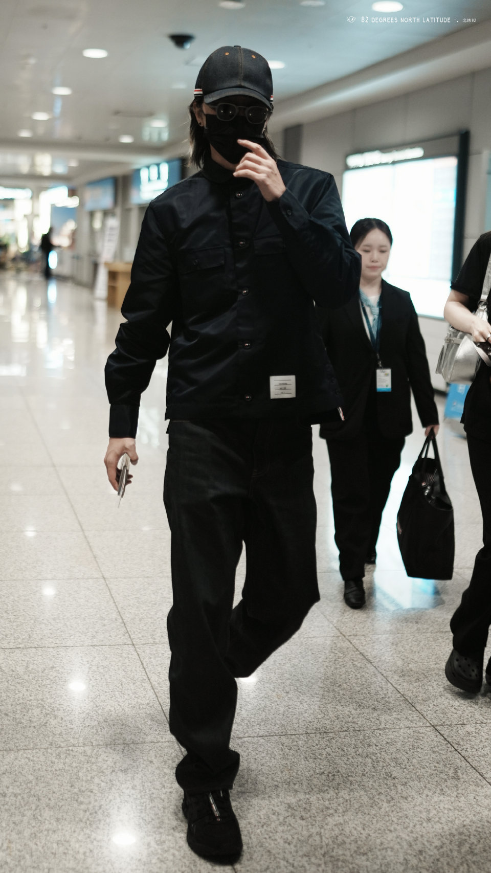 蔡徐坤 x Thom Browne 酷盖上线！！KUN all Black Lo