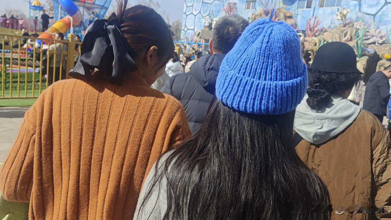 看看你对对联的能力，欢迎文友大神们快来对下联，添墨增彩。

上联:秋高气爽心情好