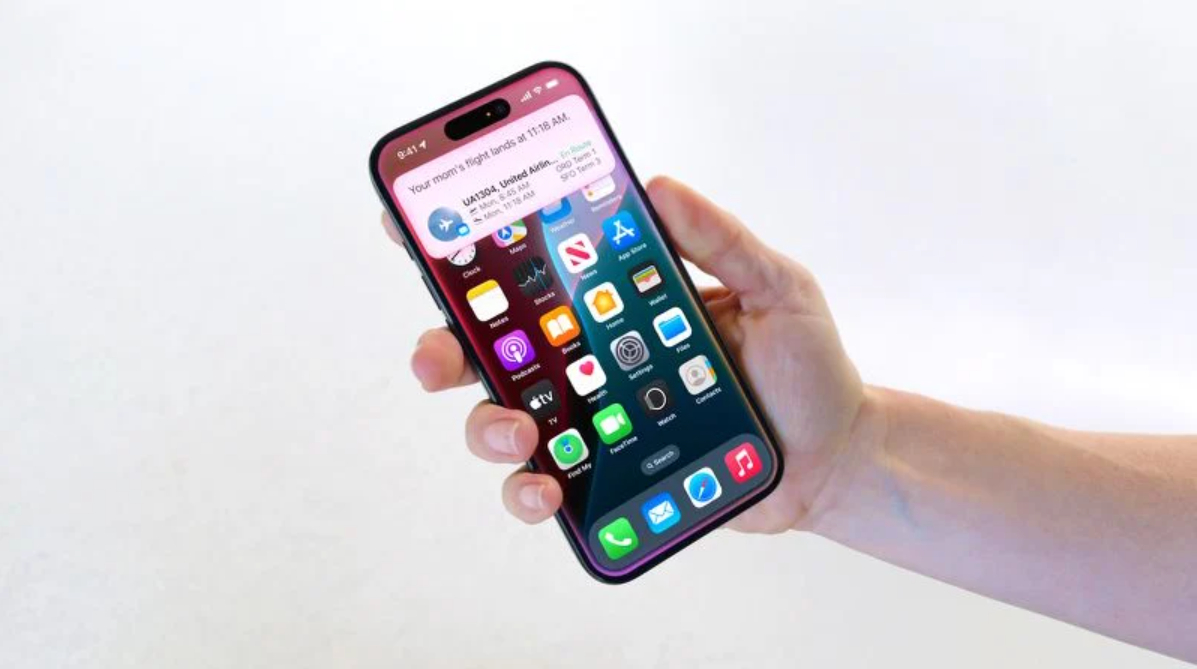 苹果iOS27系列新功能 iOS 27的Siri语音助手的改动尤为明显。据悉，苹