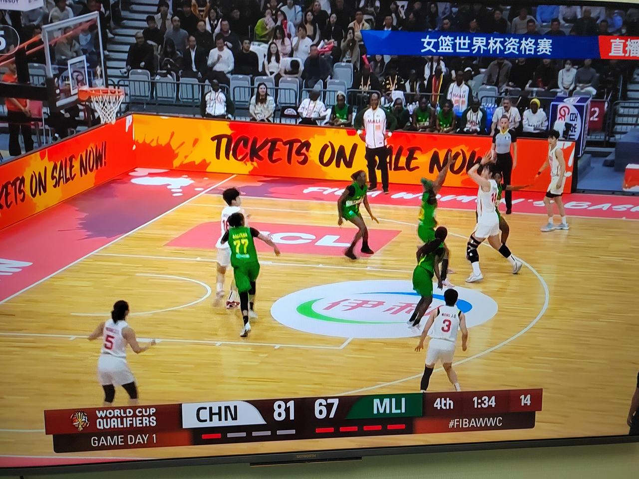 中国女篮取得首胜，81：68战胜非洲亚军马里女篮！
四节比分：第一节：20：20