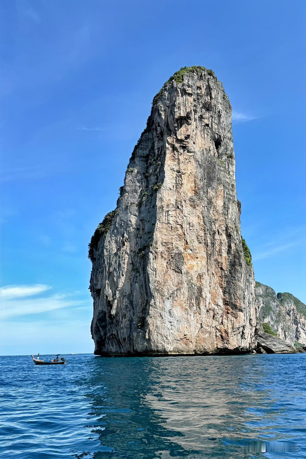 两性专家：人这一生三大快乐，性、钱、静，层次完全不一样！

性，来得最容易，却也
